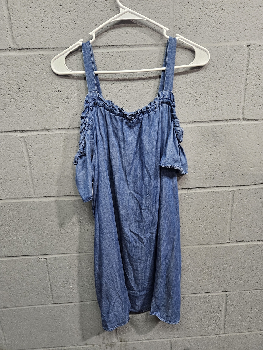Forever 21 Light Blue Denim Like Midi Dress Size Medium Summer Cold Shoudler